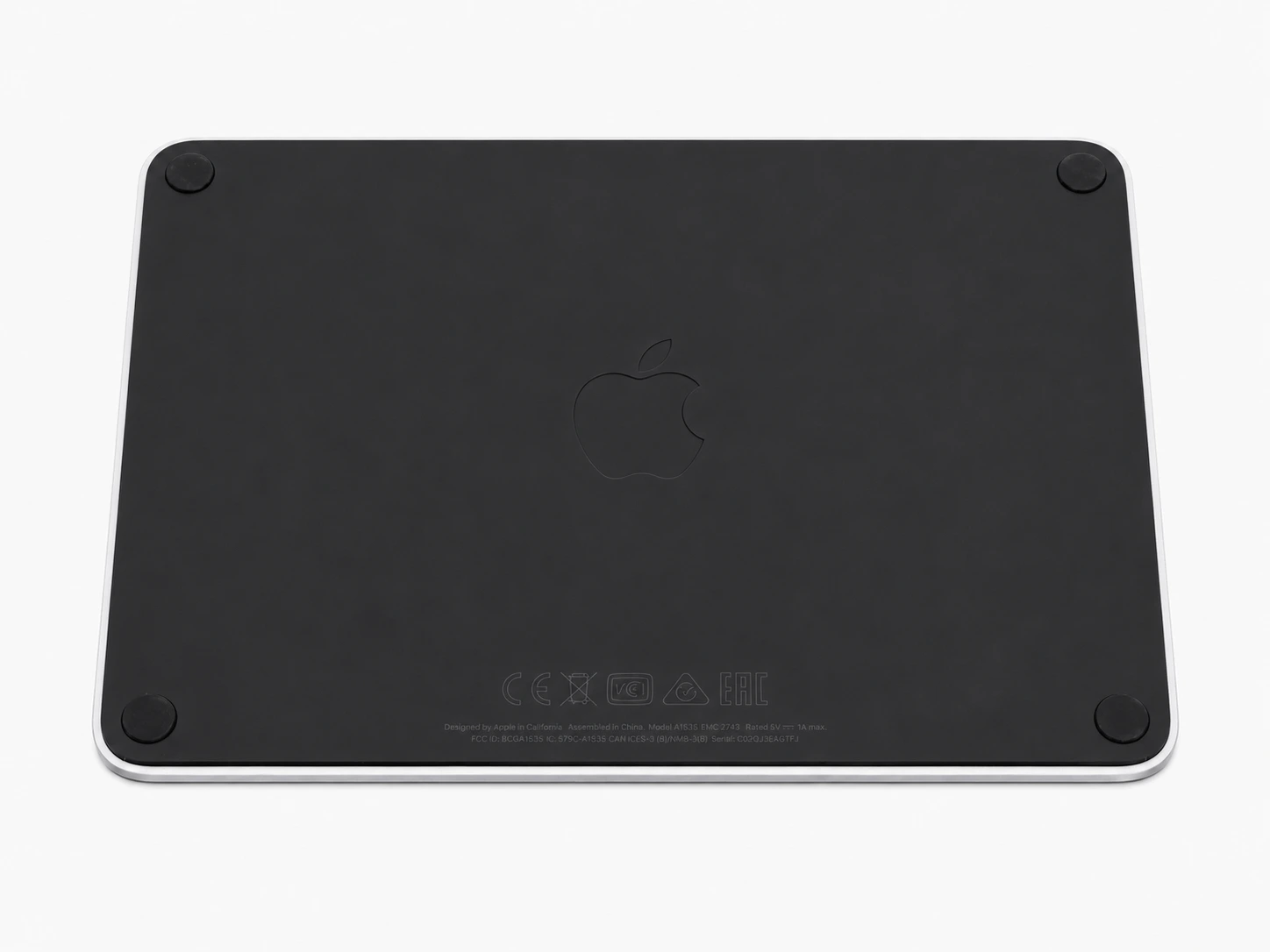 Czarny Magic Trackpad 2 A1535 widok od spodu
